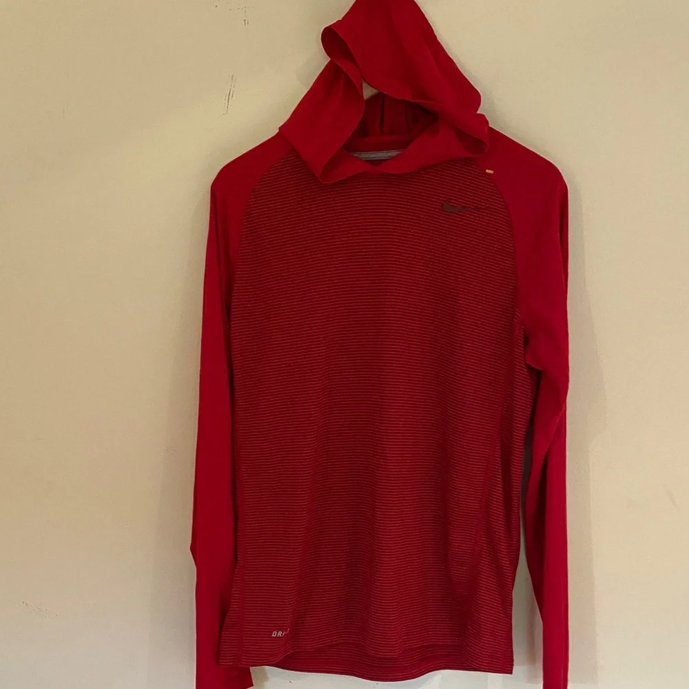 Nike red tonal stripe long sleeve performance hoodie tee Sz M
